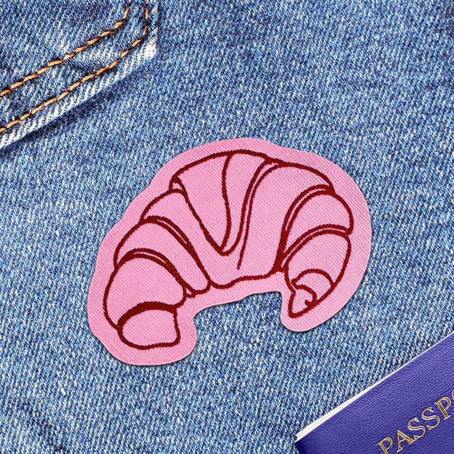 Un Croissant - Woven Iron-on Patch