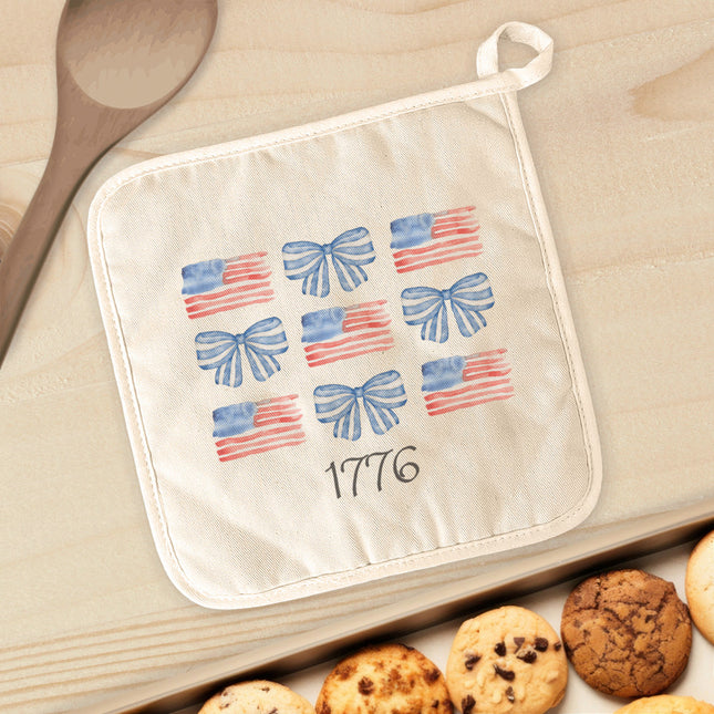 Watercolor Flags & Bows - Patriotic Cotton Pot Holder
